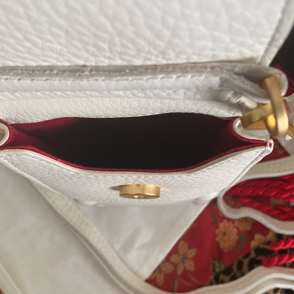 Making moves in a marshmallow white, bright Hammitt 310 west chic crossbody! - Picture 9 of 12